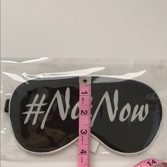 2/$20 Bundle 🍄 💯 Silk Sleeping Face Mask - Picture 4 of 7